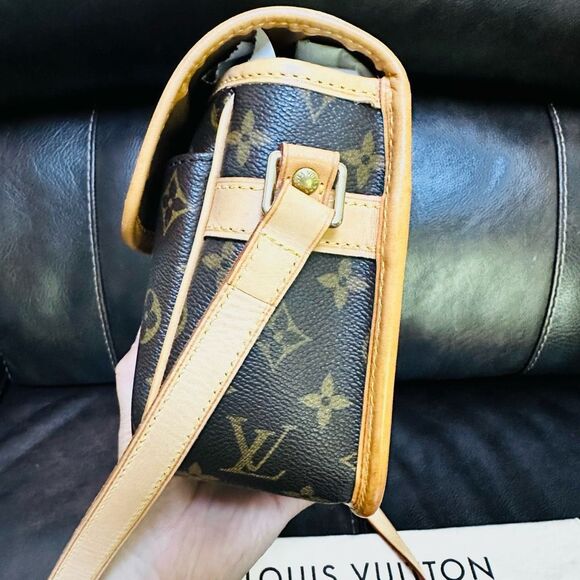 Louis Vuitton Sologne Monogram - Picture 5 of 16